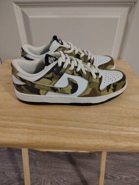 Nike SB Dunk Low Camo White Olive Size 9 Men New No Box